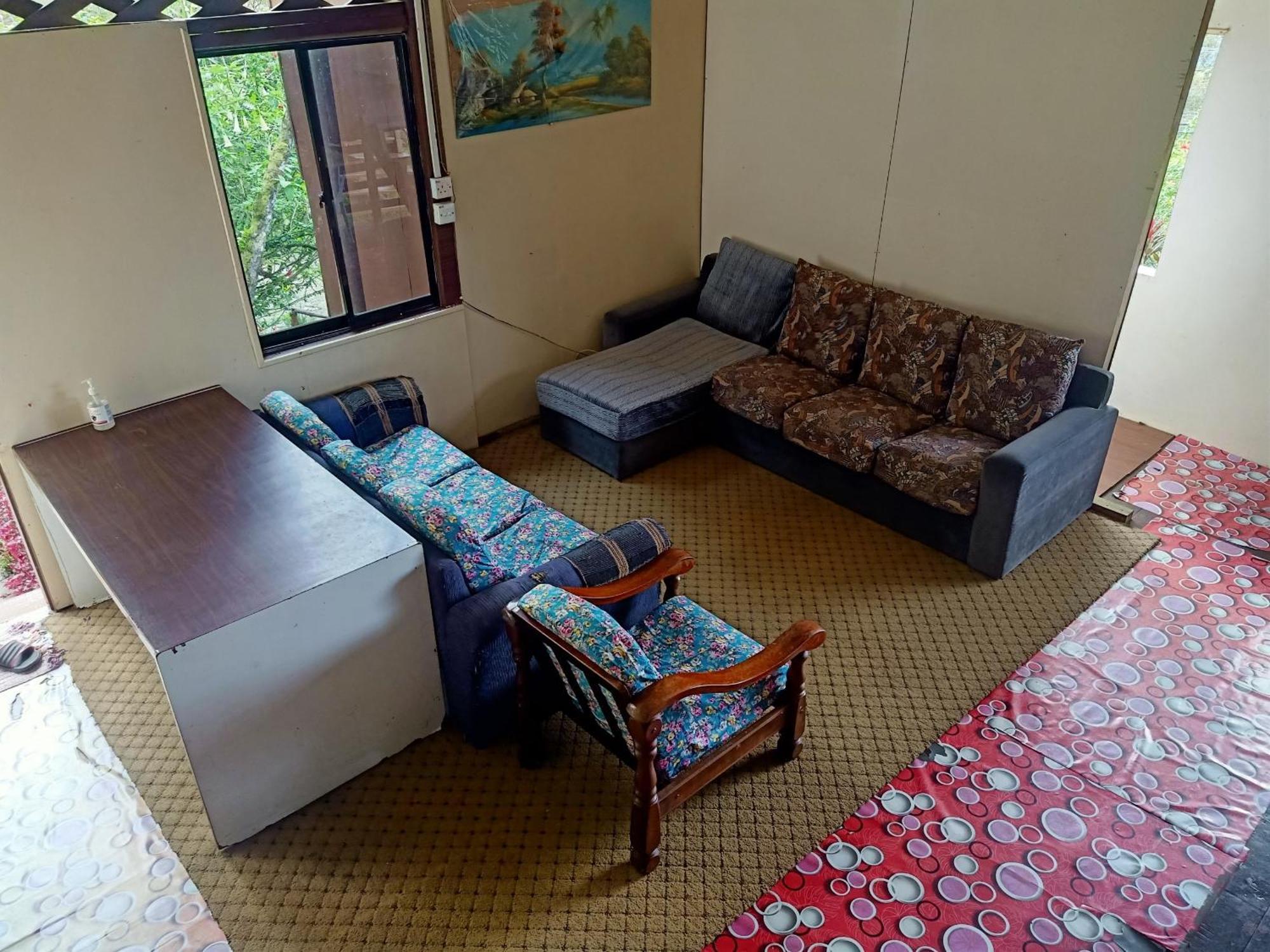 Oyo Home 90430 Mountain Resthouse Ranau Esterno foto