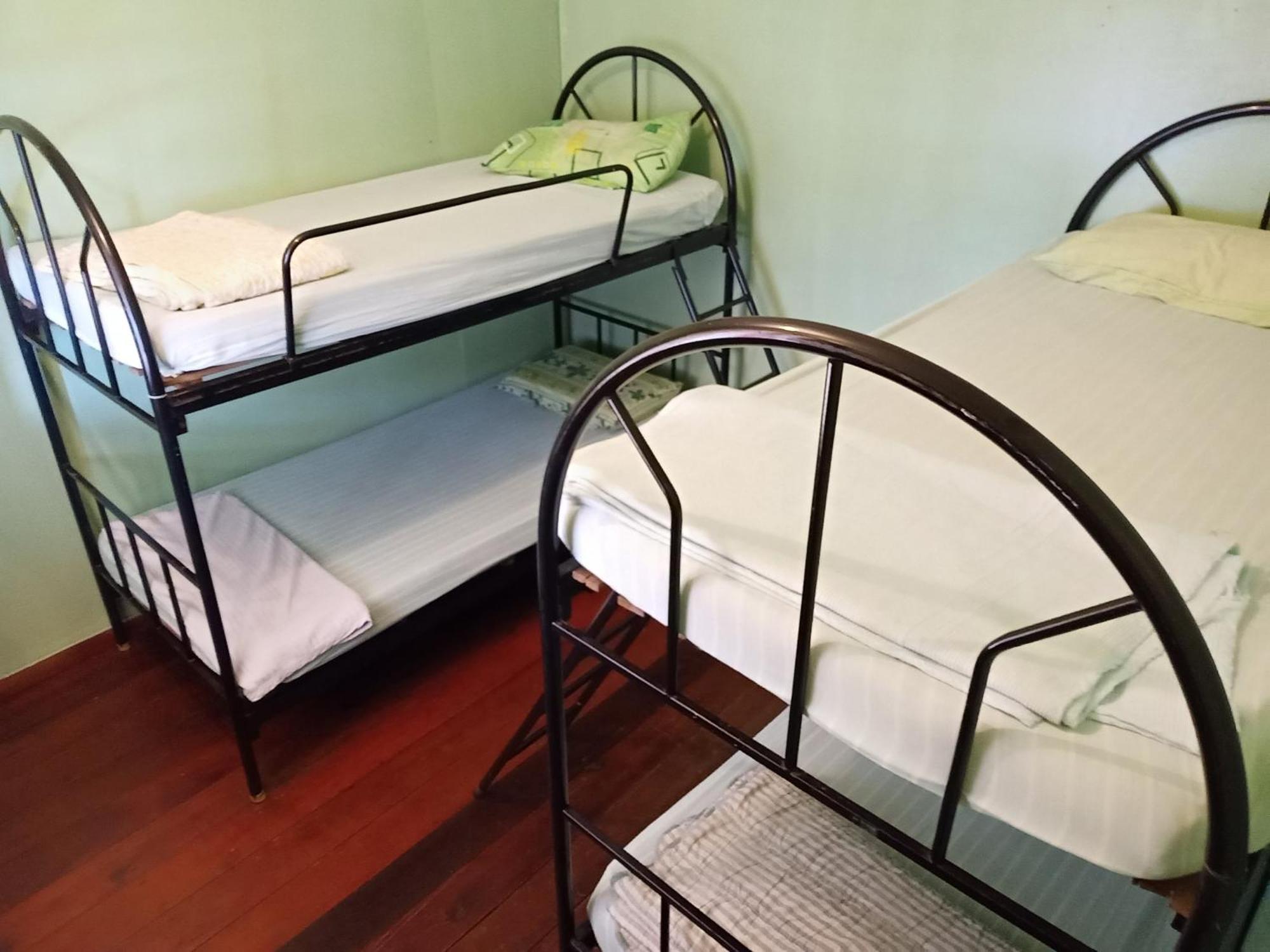Oyo Home 90430 Mountain Resthouse Ranau Esterno foto