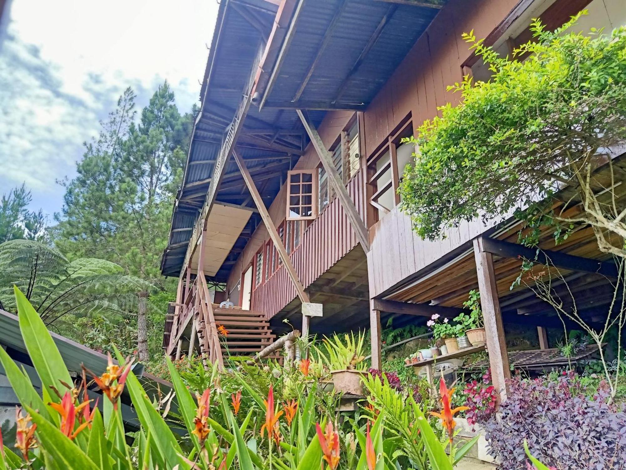 Oyo Home 90430 Mountain Resthouse Ranau Esterno foto
