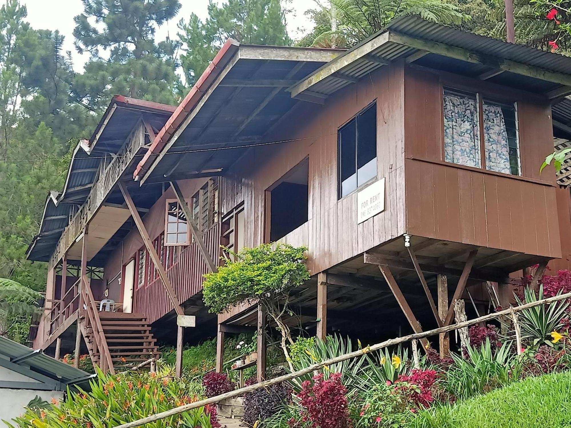 Oyo Home 90430 Mountain Resthouse Ranau Esterno foto