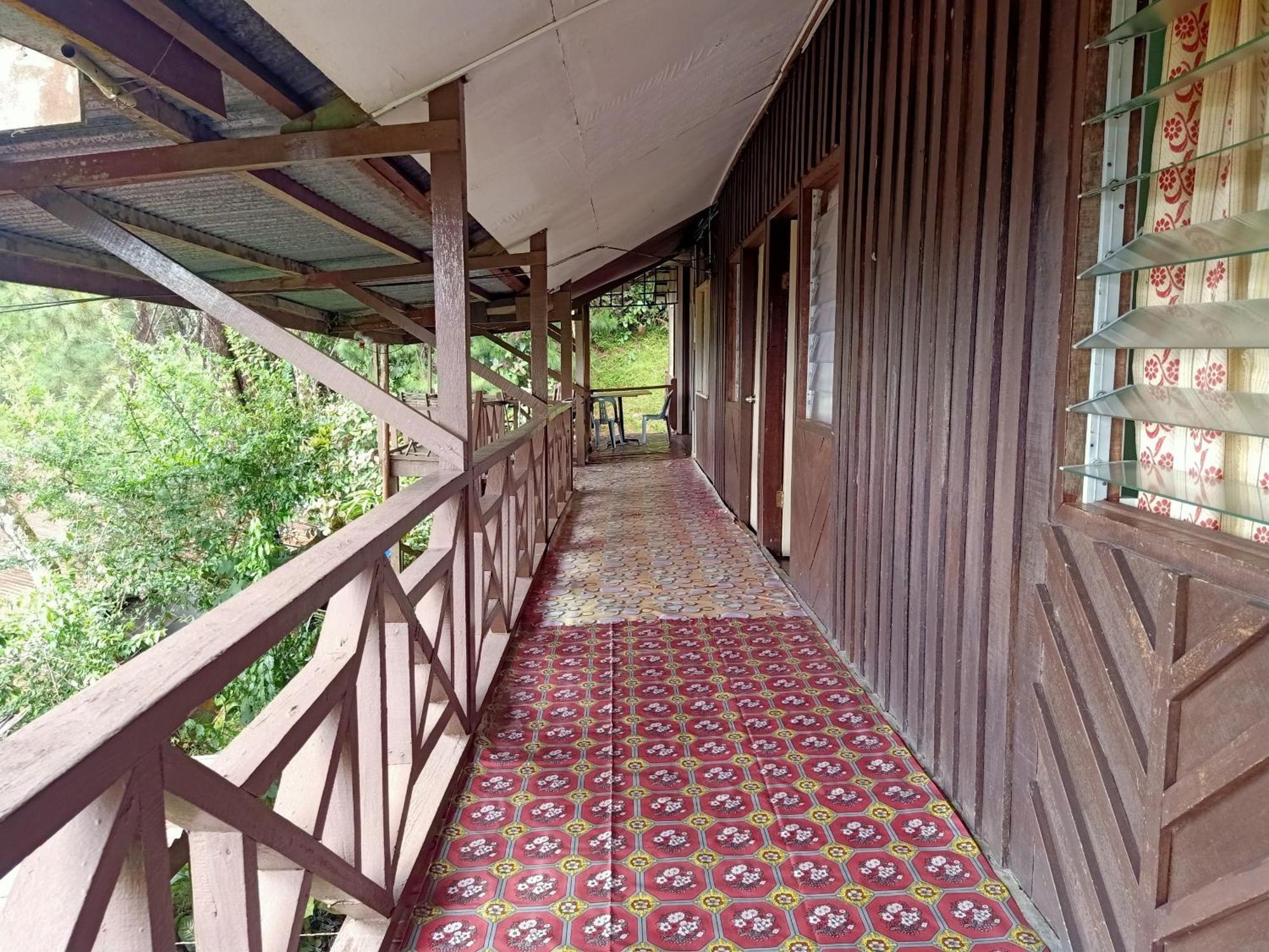 Oyo Home 90430 Mountain Resthouse Ranau Esterno foto
